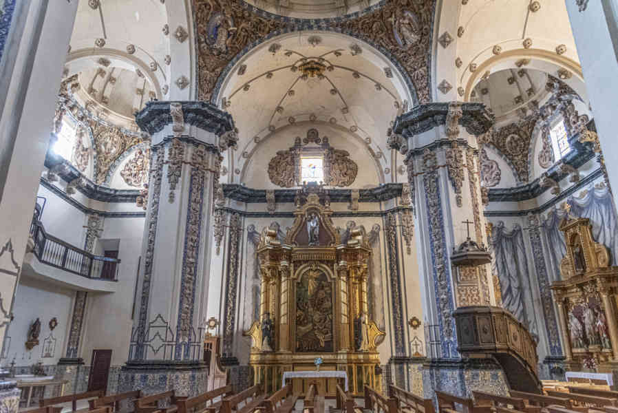 Zaragoza - Belchite 59 - santuario Nuestra Señora del Pueyo.jpg